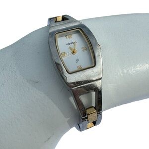 Vintage Women’s Dainty Fossil Watch